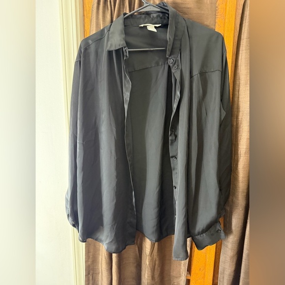 H&M Tops - women’s H&M satin Black Button-Up shirt